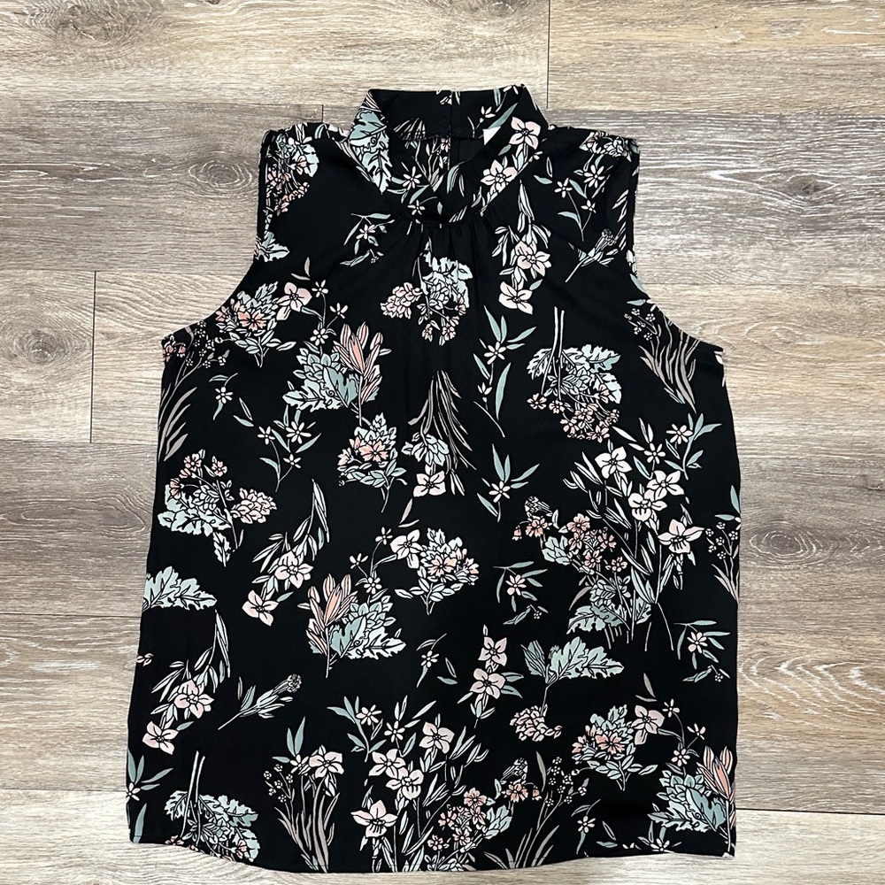 LOFT Black and White Floral Sleeveless Blouse